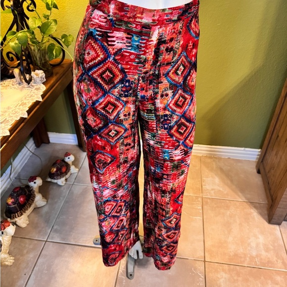 Chelsea & Violet Red and Blue Wide Leg Pants - Picture 9 of 11